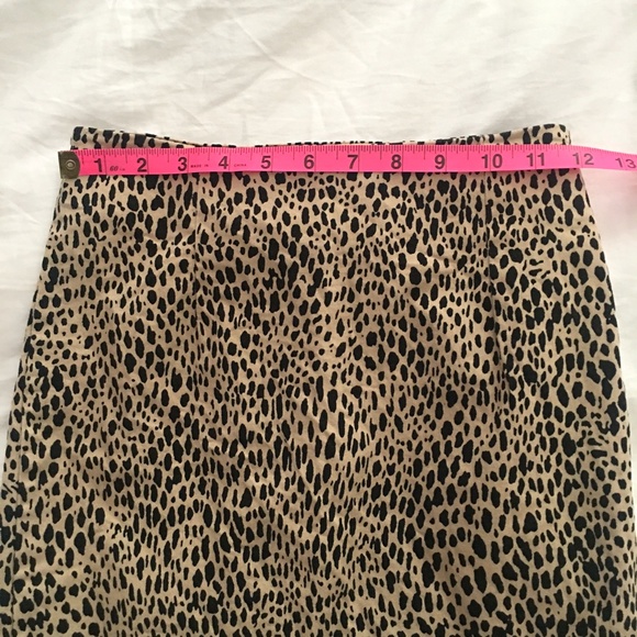 Brandy Melville leopard print mini Pheobe skirt - Picture 6 of 10
